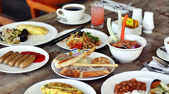 breakfast in villa