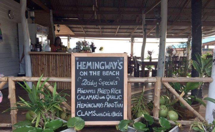 Hemingway's on the beach brunches in Samui