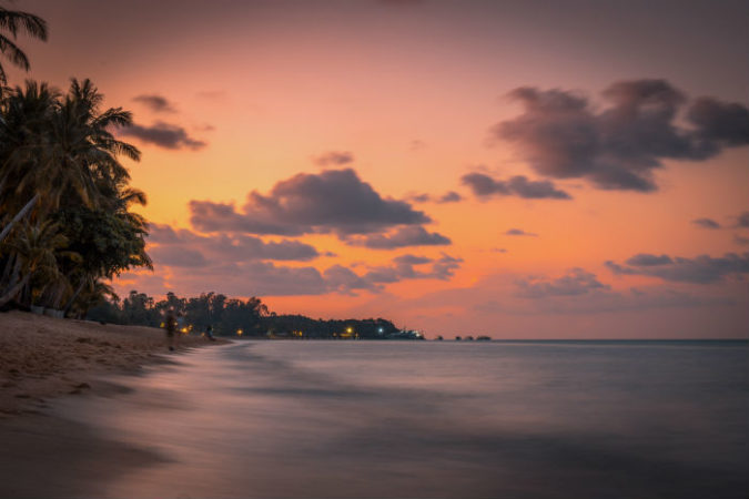 What to do in Lipa Noi