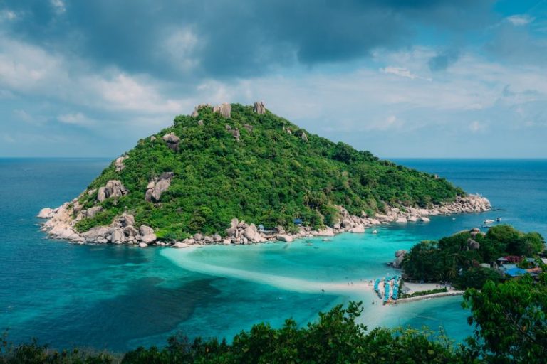 Guide to Koh Samui from Phuket: The Easiest Ways [2024 Version]