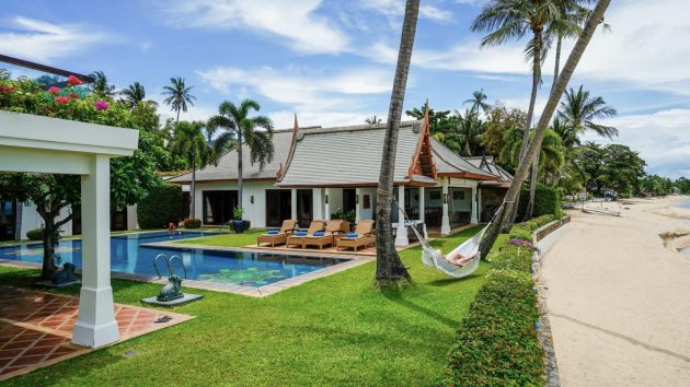 Villa Lotus beach