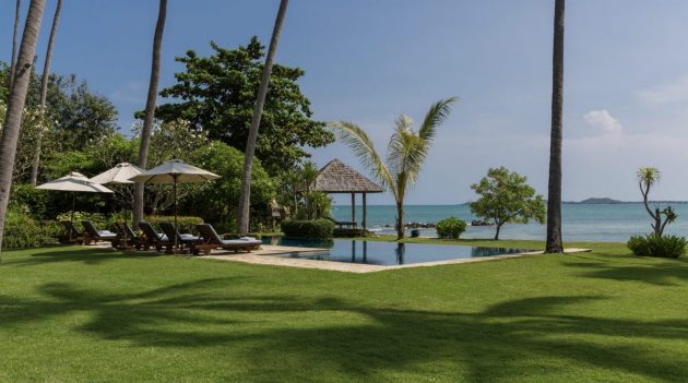 Ban Sairee pool and garden