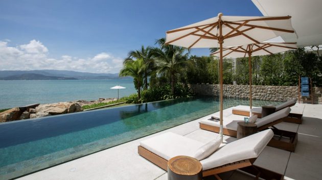 Villa Syrah pool