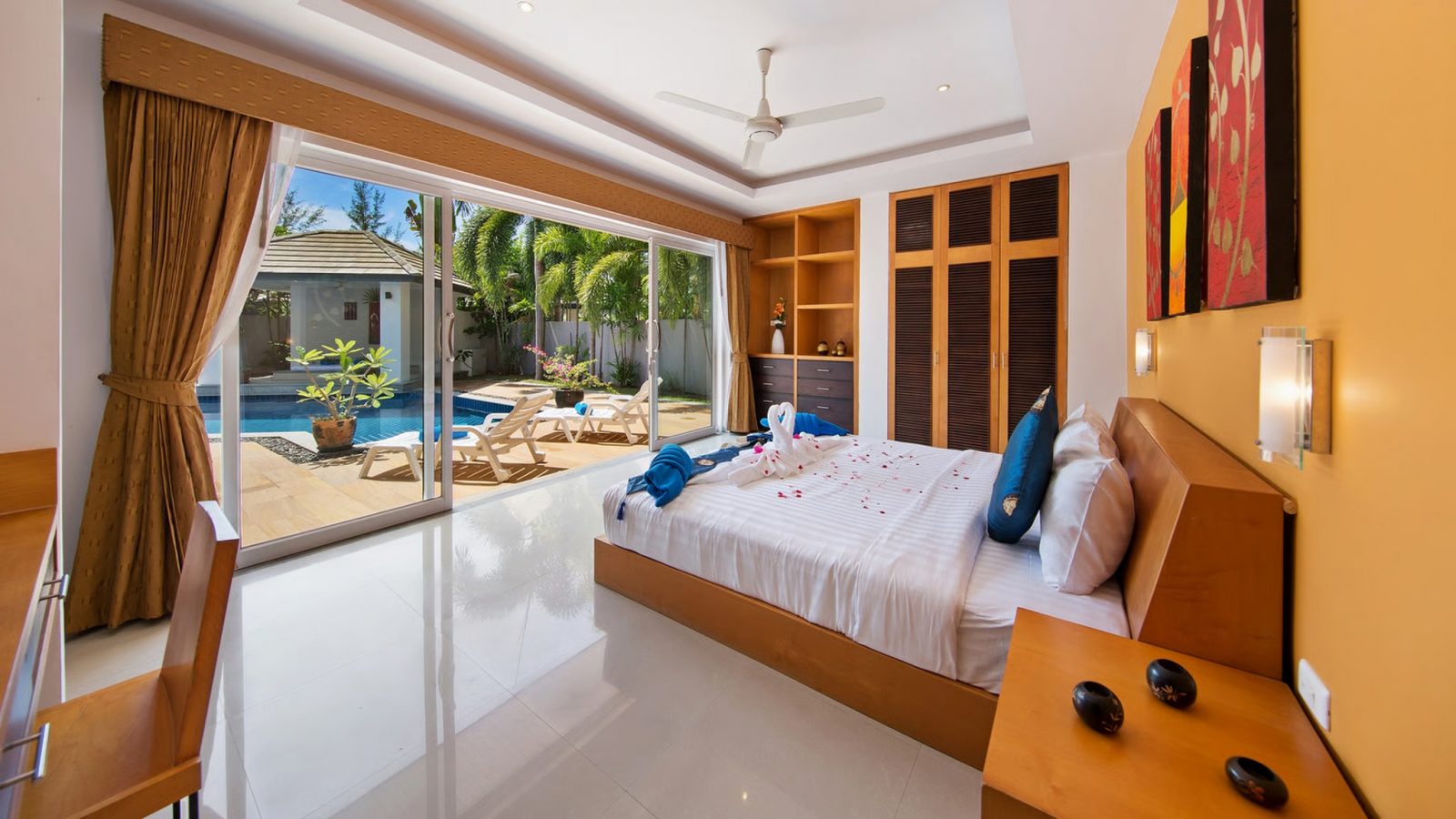 villa-lipa-talay-haa-bedroom