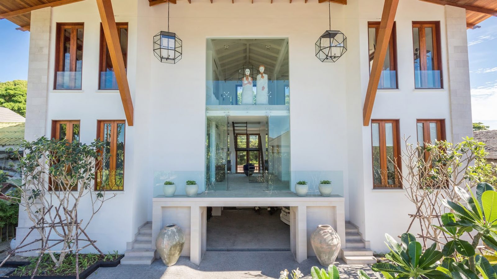 mia-estate-front-view